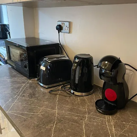 Comfort Triple Near Airport - 4 Ubytování v soukromí Dublin